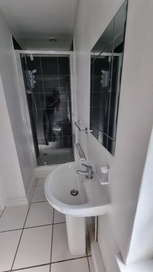 En Suite Room With Kitchen Facilities Nottingham Exterior photo
